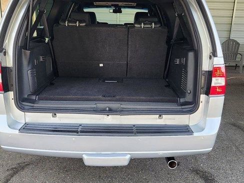 Used 2010 Lincoln Navigator L 4WD image 36