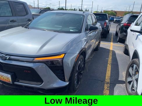 Used 2025 Chevrolet Blazer EV RS w/ Super Cruise Package AWD/4WD image 1