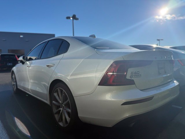Used 2020 Volvo S60 T6 Momentum w/ Protection Package Premier AWD/4WD image 3