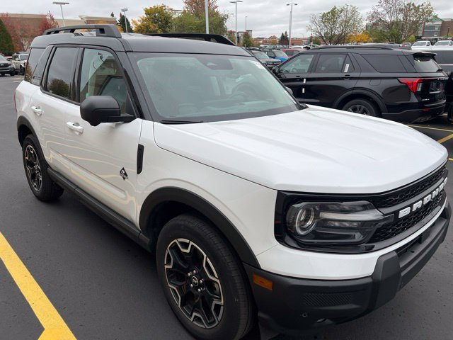 Certified 2025 Ford Bronco Sport Outer Banks AWD/4WD image 1
