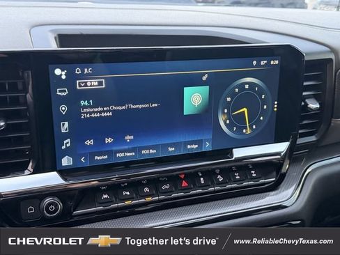 Used 2022 Chevrolet Silverado 1500 ZR2 w/ Technology Package AWD/4WD image 24