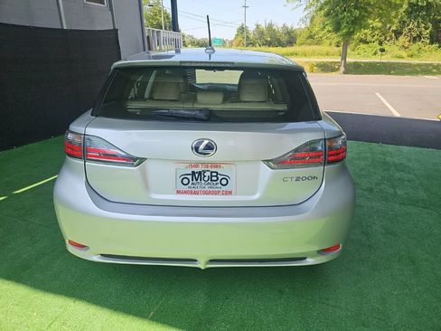 Used 2012 Lexus CT 200h Premium FWD image 4