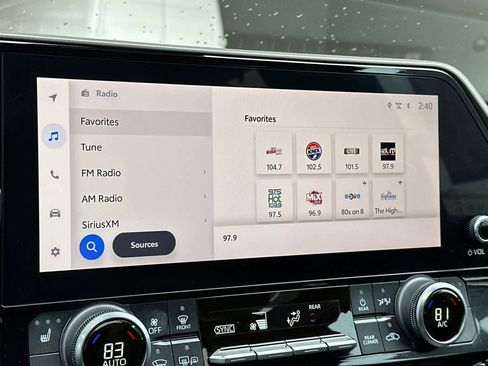 Used 2023 Toyota Highlander XLE image 20