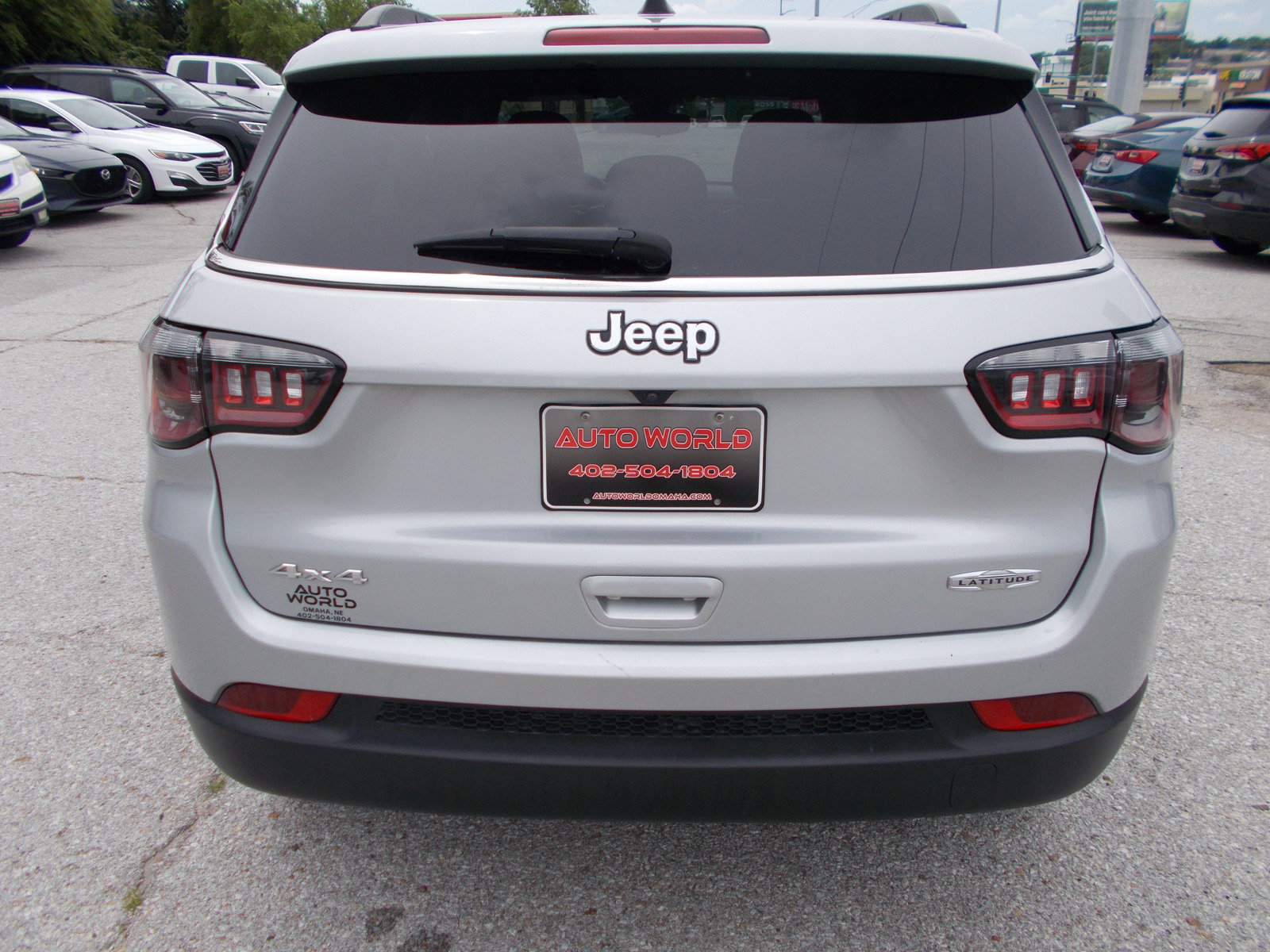 Used 2024 Jeep Compass Latitude AWD/4WD image 6