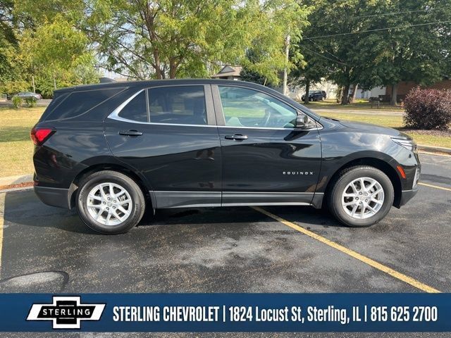 Used 2023 Chevrolet Equinox LT AWD/4WD image 2