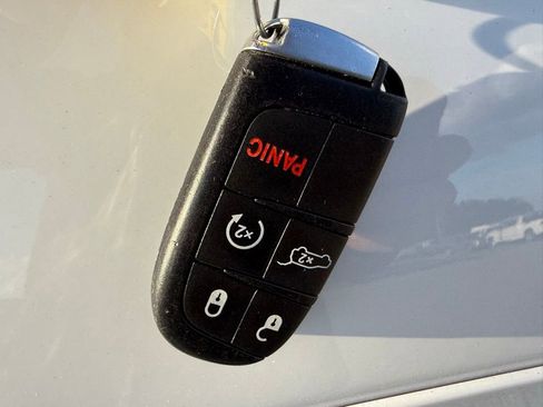 Used 2018 Jeep Grand Cherokee High Altitude image 26