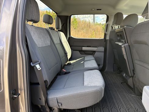 Used 2023 Ford F250 XLT w/ FX4 Off-Road Package image 16