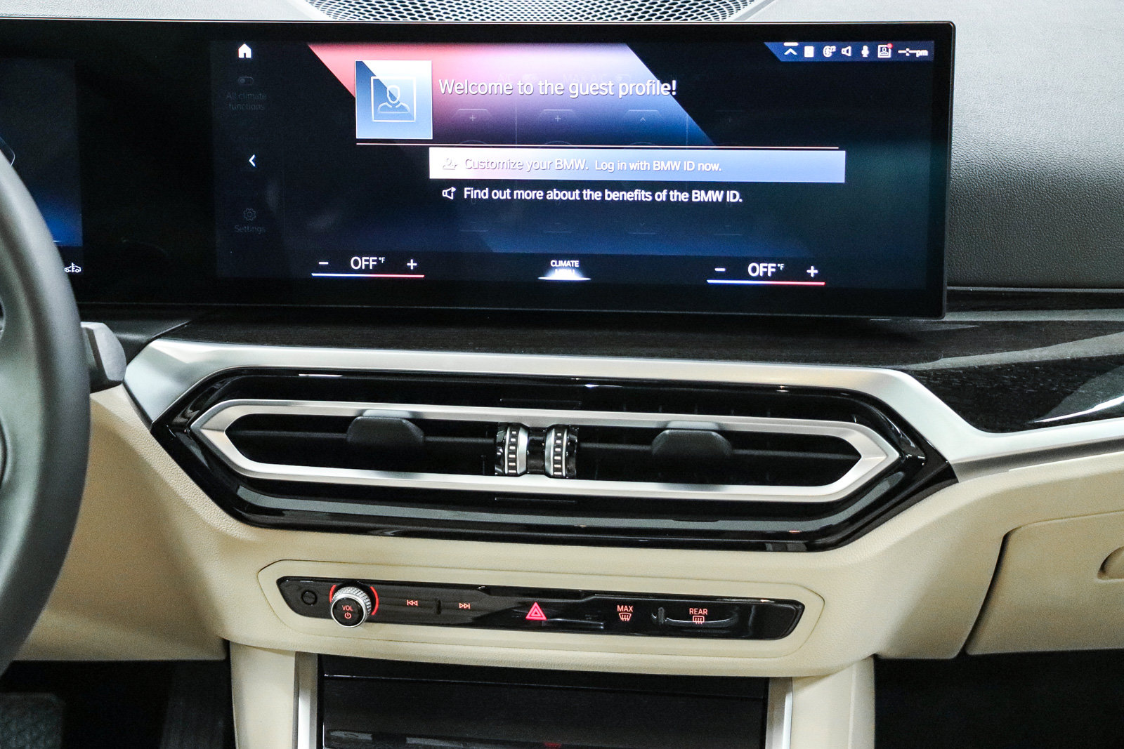 Certified 2024 BMW 330i Sedan w/ Convenience Package RWD image 14