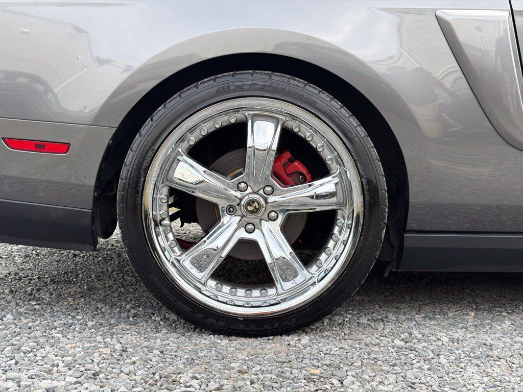 Used 2012 Ford Mustang GT Premium w/ Electronics Pkg RWD image 12
