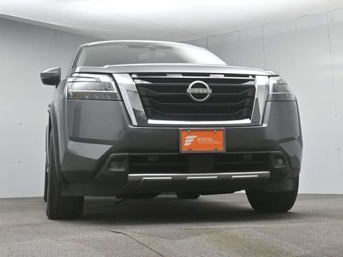Used 2022 Nissan Pathfinder SL image 44