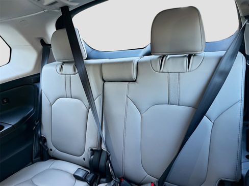 Used 2025 Honda Pilot EX-L image 27