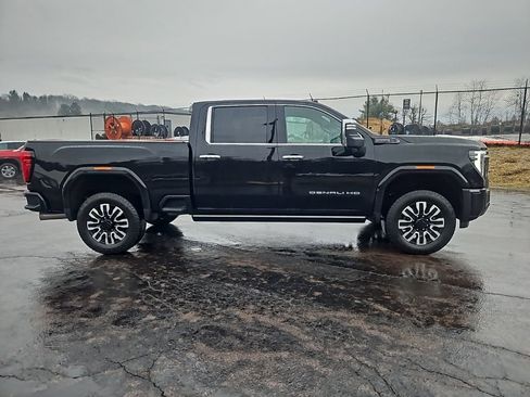 Used 2024 GMC Sierra 2500 Denali Ultimate w/ Max Trailering Package image 6