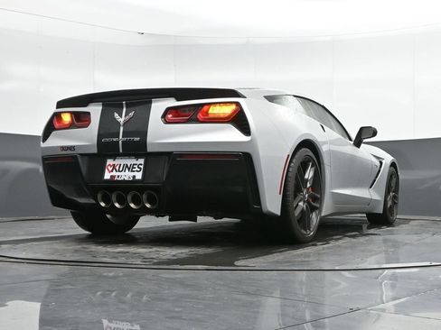Used 2015 Chevrolet Corvette Stingray Coupe w/ 3LT Preferred Equipment Group RWD image 31