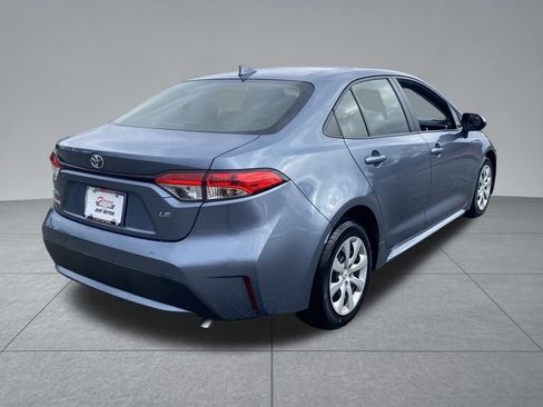 Used 2022 Toyota Corolla LE image 16