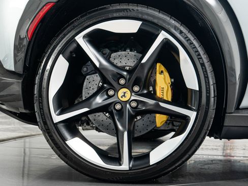 Used 2025 Ferrari Purosangue AWD/4WD image 43