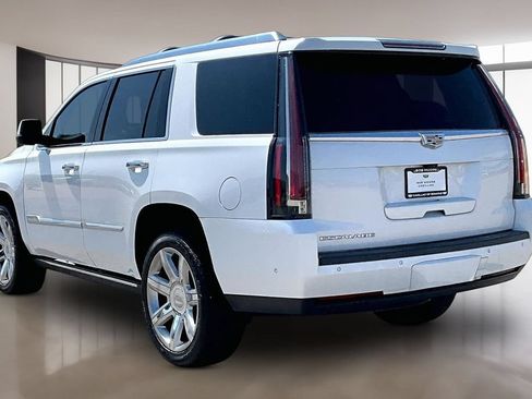 Used 2019 Cadillac Escalade Premium Luxury AWD/4WD image 12