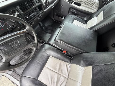 Used 2001 Dodge Ram 1500 Truck 4x4 Regular Cab image 10