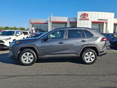 Used 2019 Toyota RAV4 LE AWD/4WD image 7