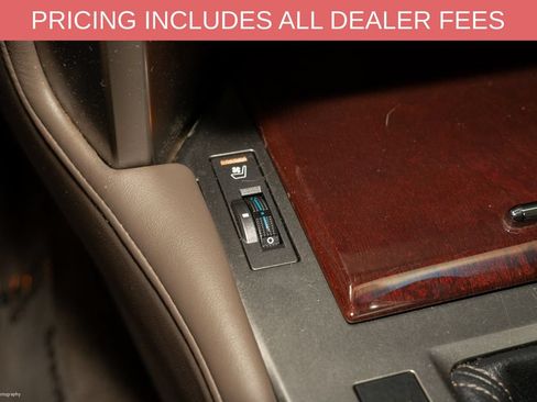 Used 2016 Lexus GX 460 w/ Premium Package AWD/4WD image 18