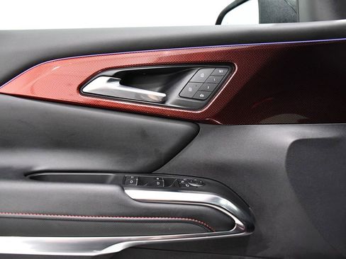 Used 2024 Chevrolet Traverse RS image 17