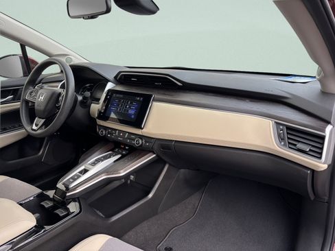 Certified 2018 Honda Clarity Plug-In Hybrid image 38