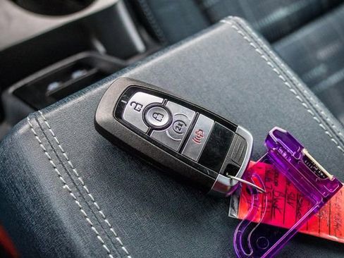 Certified 2025 Ford Bronco Heritage Edition image 36