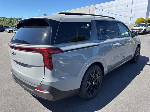 New 2026 Kia Carnival SX Prestige image 3
