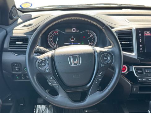 Used 2017 Honda Ridgeline Black Edition image 13