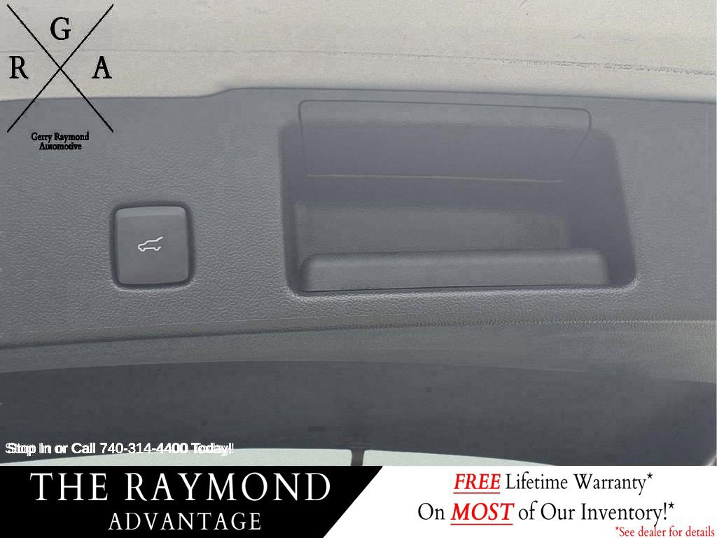 Used 2022 Ford Escape SEL w/ SEL Stealth AWD Package image 15