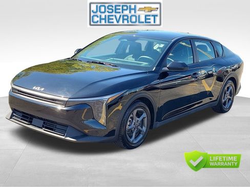 Used 2025 Kia K4 FWD image 2