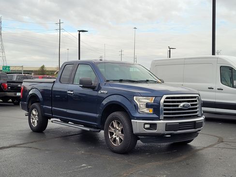 Used 2015 Ford F150 XLT w/ Equipment Group 302A Luxury image 1