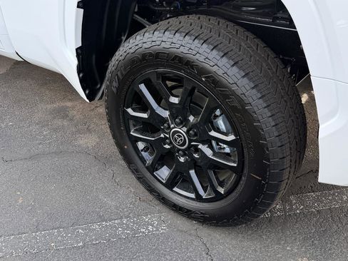 New 2026 Toyota Tundra SR image 7