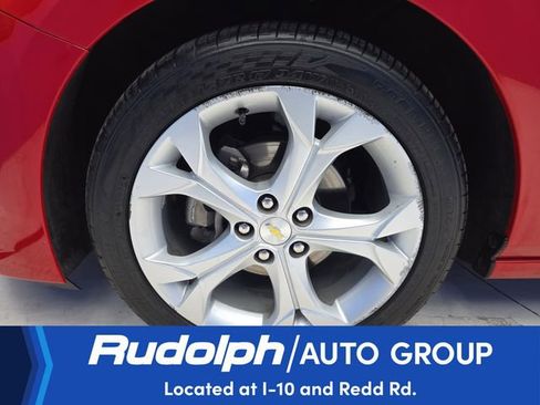 Used 2017 Chevrolet Cruze Premier FWD image 28