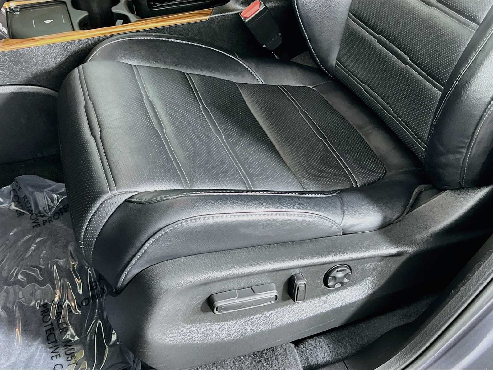 Used 2022 Honda CR-V Touring image 20
