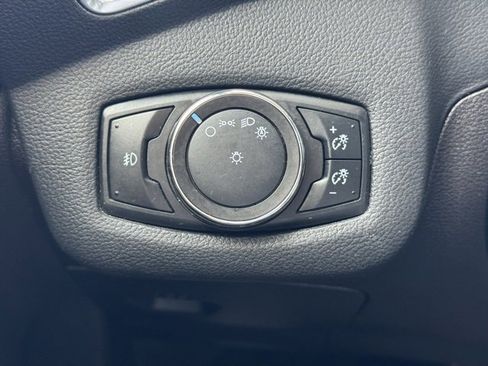Used 2013 Ford C-MAX SEL image 28