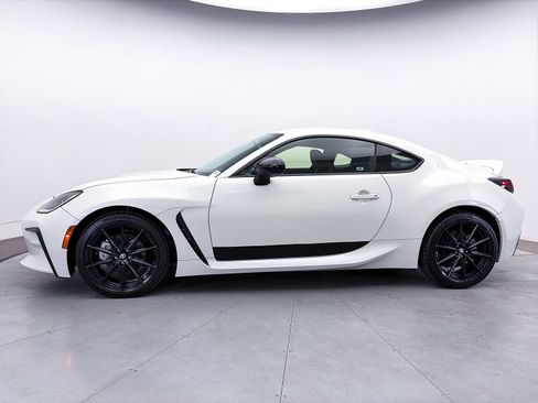 Used 2024 Toyota GR86 Premium RWD image 36