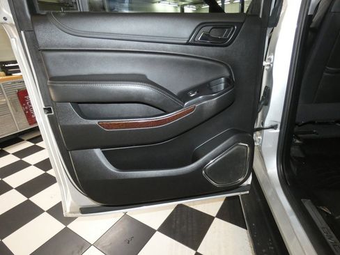 Used 2020 GMC Yukon XL SLT w/ Open Road Package image 30