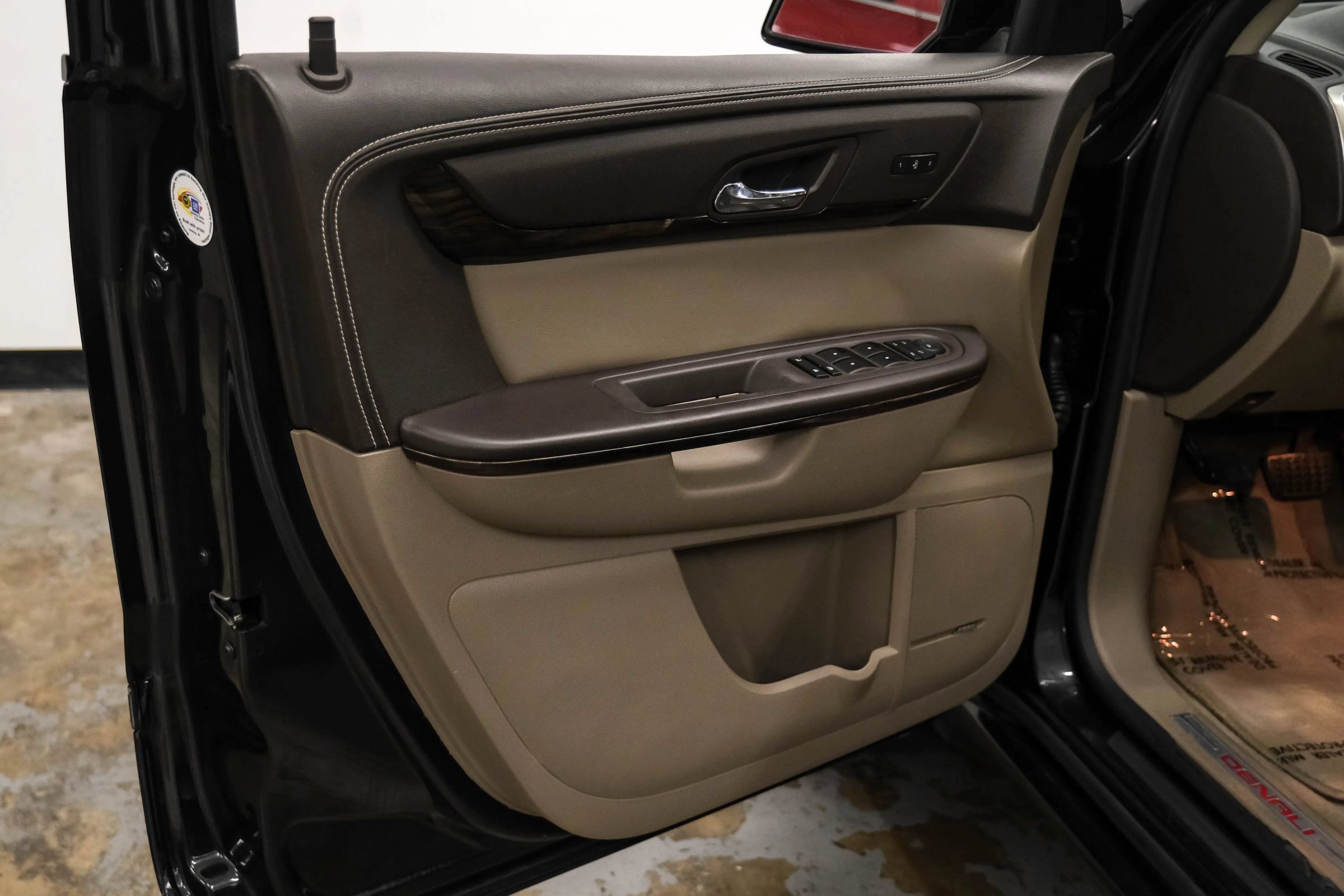 Used 2015 GMC Acadia Denali FWD image 37