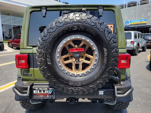 Used 2022 Jeep Wrangler Unlimited Rubicon w/ Trailer Tow Package AWD/4WD image 26