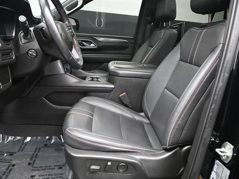 Used 2022 Chevrolet Tahoe RST w/ Luxury Package AWD/4WD image 15