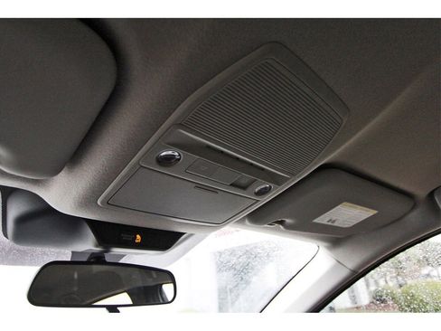 New 2025 Nissan Kicks SR w/ Illumination Package image 16