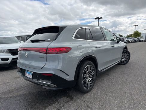 Used 2023 Mercedes-Benz EQS 580 4MATIC SUV image 4