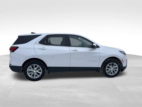 Used 2024 Chevrolet Equinox LT image 8
