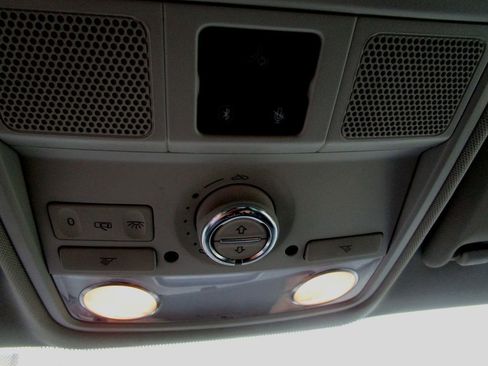 Used 2012 Volkswagen Tiguan SEL image 21