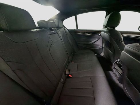 Used 2023 BMW 530i w/ M Sport Package RWD image 27