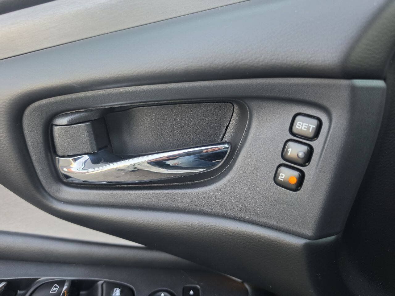 Used 2019 Nissan Murano SL AWD/4WD image 17