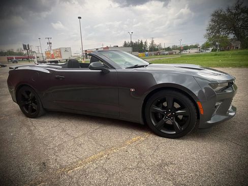 Used 2016 Chevrolet Camaro SS RWD image 7