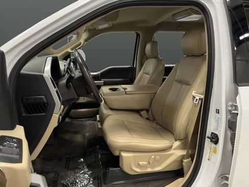 Used 2018 Ford F150 Lariat image 4