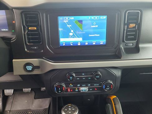 Used 2022 Ford Bronco Badlands image 13