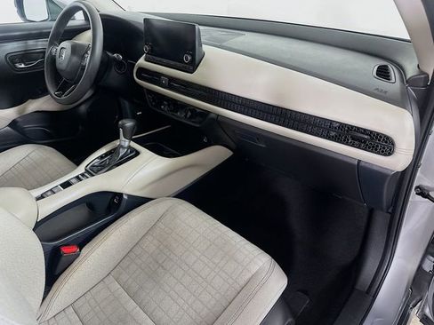 Certified 2023 Honda HR-V LX image 30